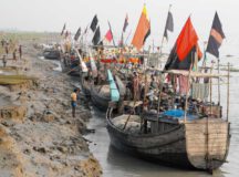 চরফ্যাশনে ৩ ট্রলার ডাকাতি: নিহত ১, গুলিবিদ্ধ ৩, অপহরণ ২৩ জেলে