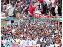 ১৪৪ ধারা , পুলিশের লাঠিচার্জ: সংঘাত ছাড়াই বরিশালে জোট-মহাজোটের শক্তি পরীক্ষা