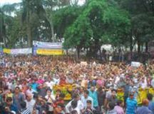 মঞ্চে খালেদা, শুভেচ্ছা শিবিরের